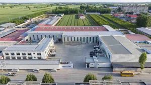 An Indian friend came to visit our factory and ...