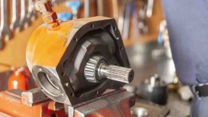 Type and working principle of piston pump?