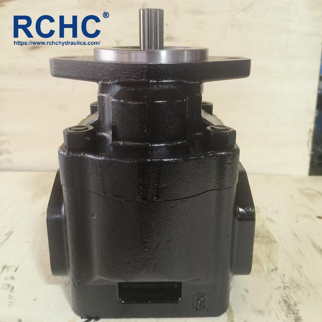 PGP640 7049111047 PGP640A0600CD1H3NT5E6B1B1 hydraulic gear pump